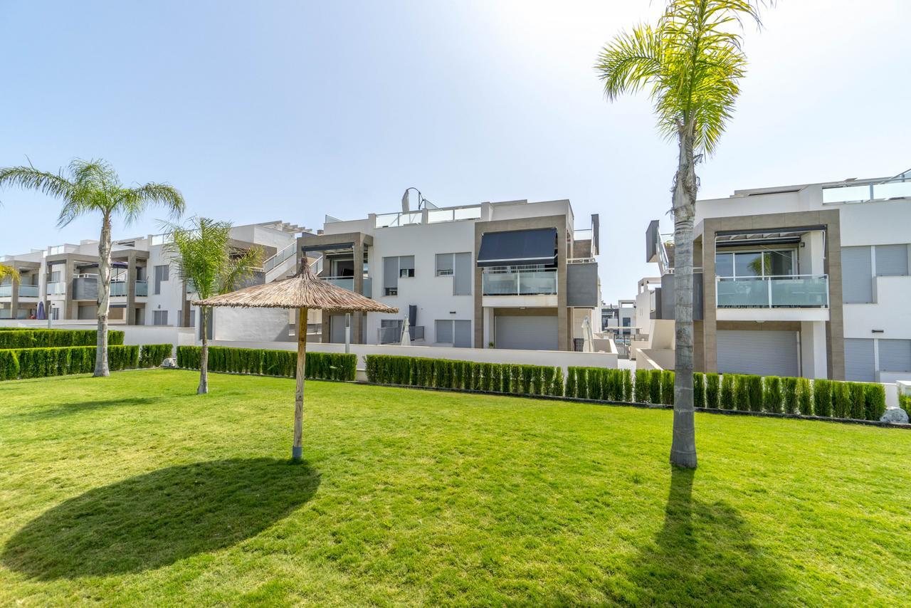 Espanhouse Caroline Bungalow Torrevieja Exterior photo